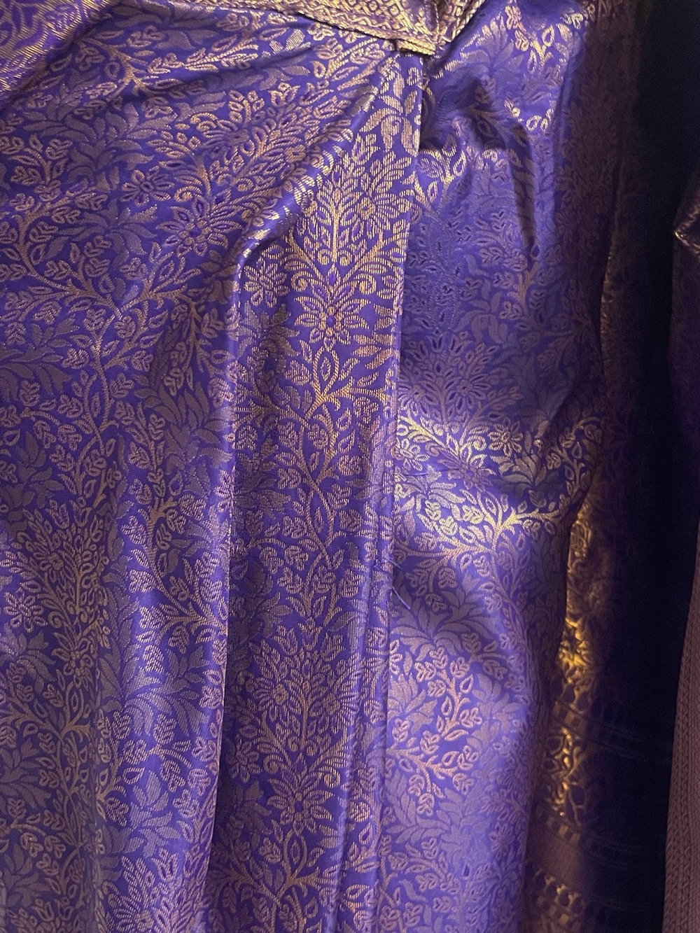Premade Lavish Purple and Gold Woven Silk ready to wear Saree with Matching Blou - Picture 5 of 12